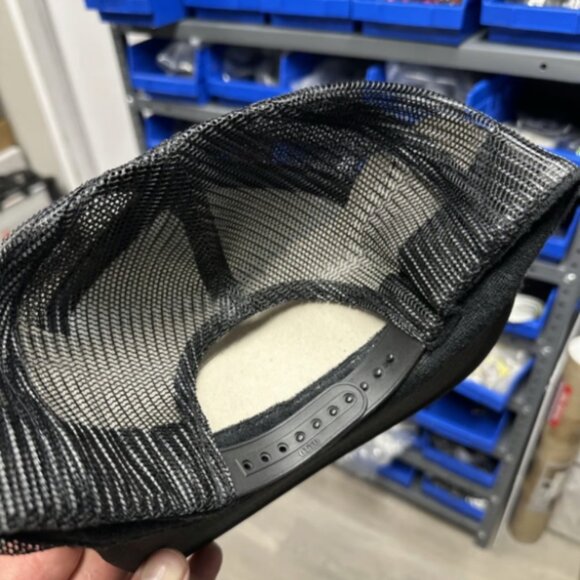 DIO trcker hat - Picture 3 of 3